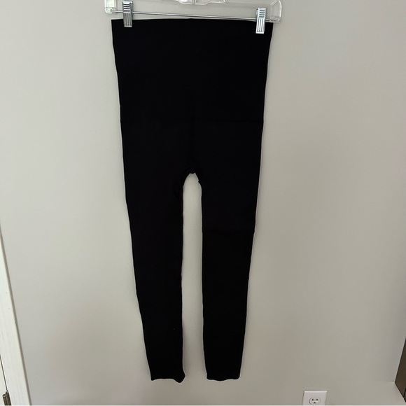 BELLY BANDIT B.D.A. Fold Over Maternity Leggings Black Size Medium - Picture 2 of 5